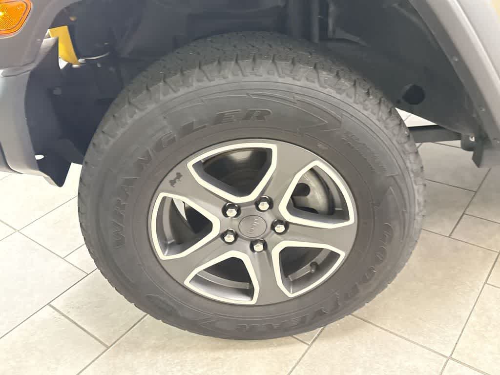 Thumbnail: 2020 Jeep Wrangler - 13