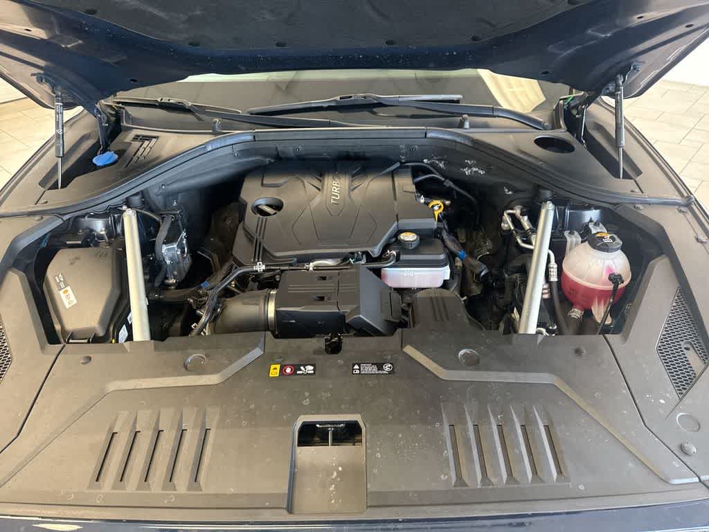 Thumbnail: 2023 Genesis GV70 - 17