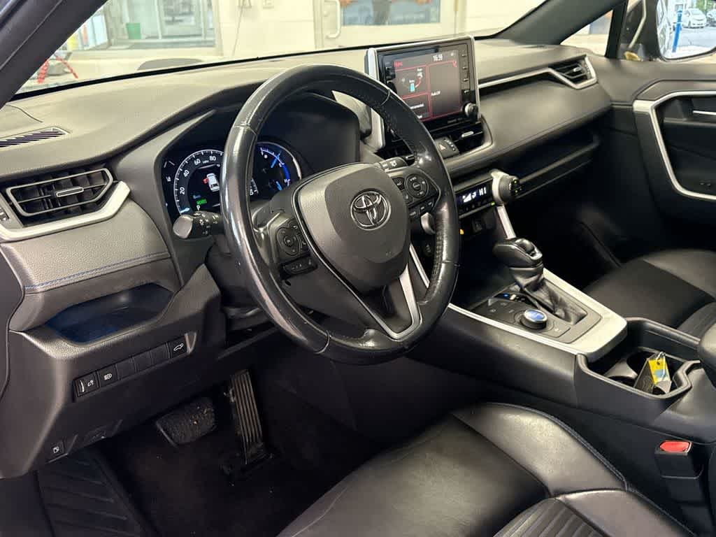 Thumbnail: 2019 Toyota RAV4 - 10