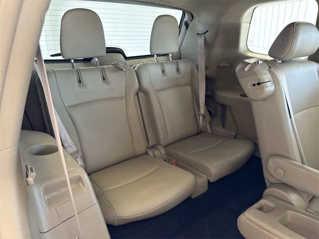 Thumbnail: 2013 Toyota Highlander - 23