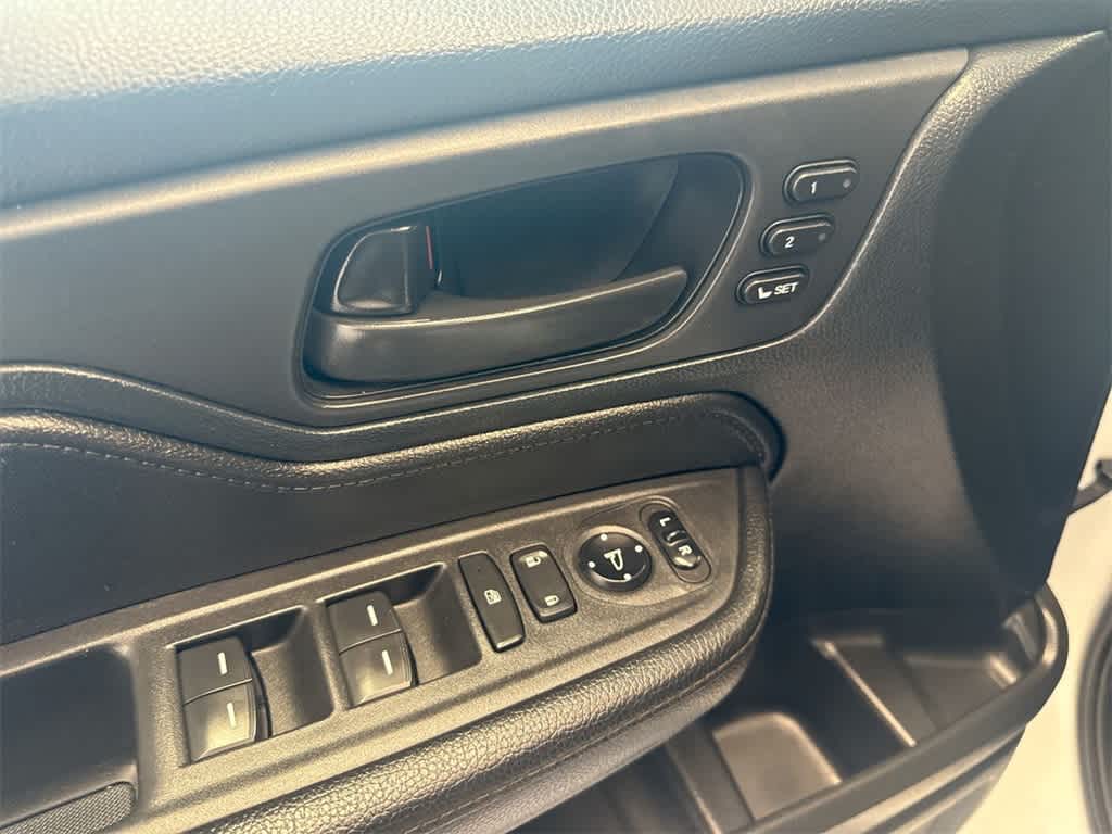 Thumbnail: 2022 Honda Odyssey - 17