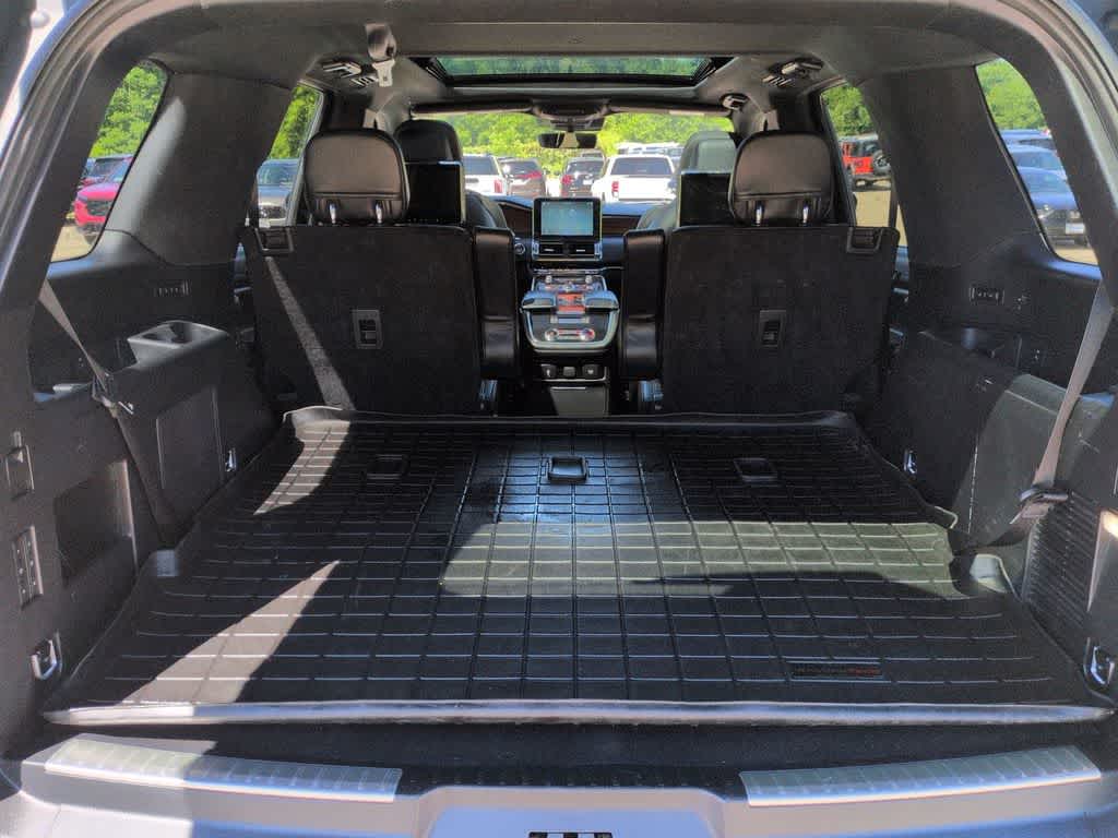 Thumbnail: 2018 Lincoln Navigator - 36