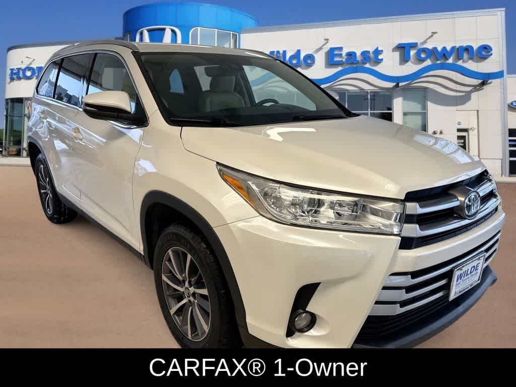 Used 2019 Toyota Highlander XLE V6 SUV