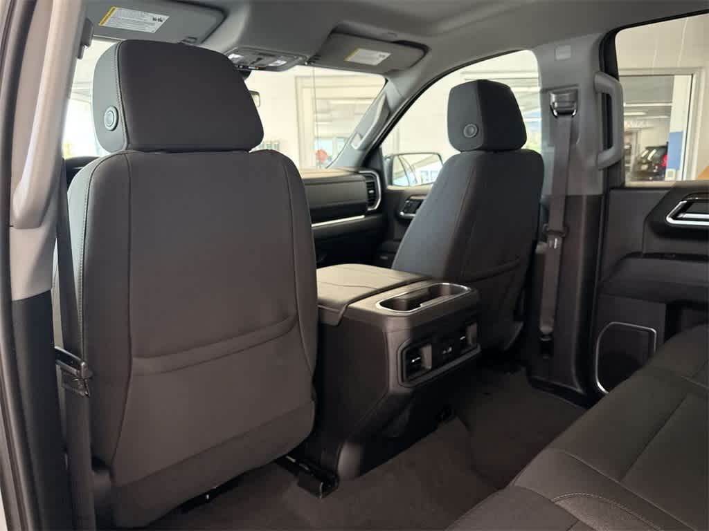 Thumbnail: 2023 Chevrolet Silverado 1500 - 19