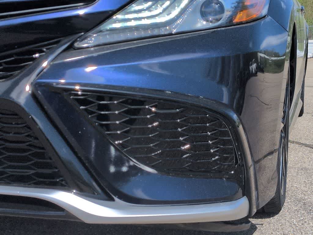 Thumbnail: 2021 Toyota Camry - 13