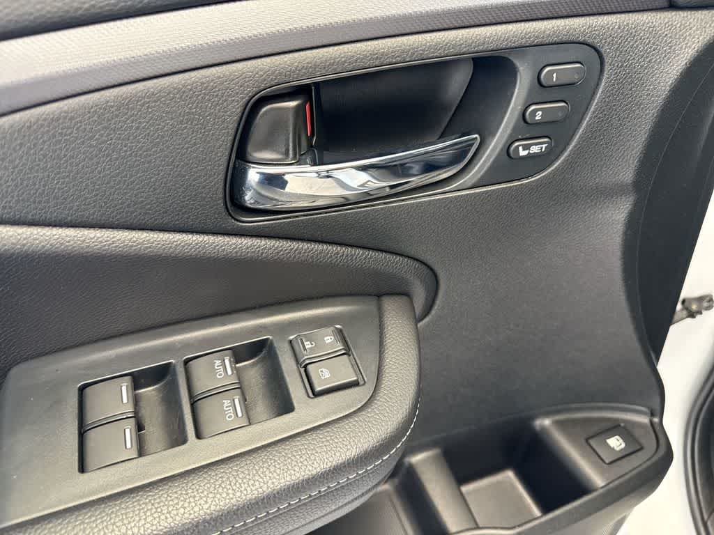 Thumbnail: 2023 Honda Ridgeline - 25