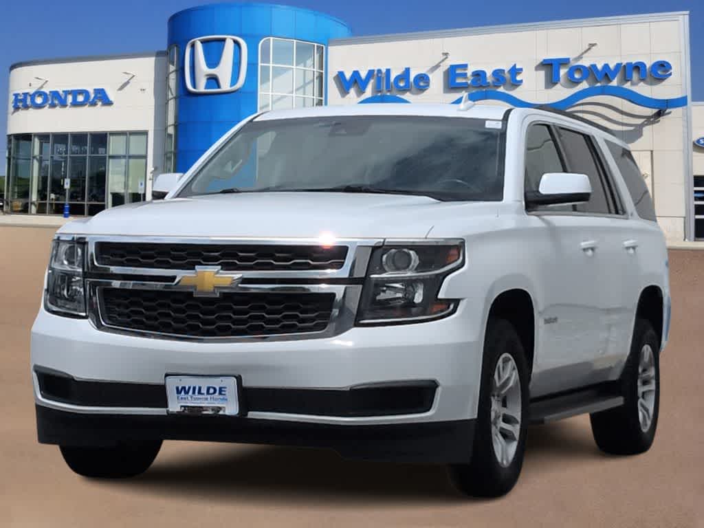 Thumbnail: 2018 Chevrolet Tahoe - 4