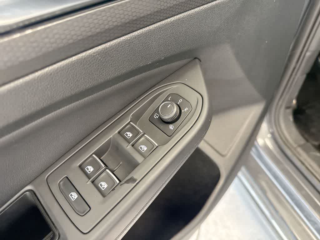 Thumbnail: 2024 Volkswagen Golf - 19