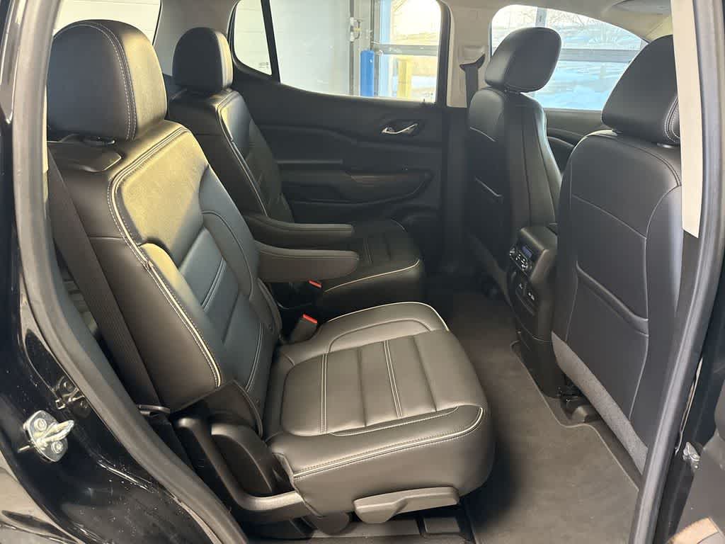 Thumbnail: 2022 GMC Acadia - 22