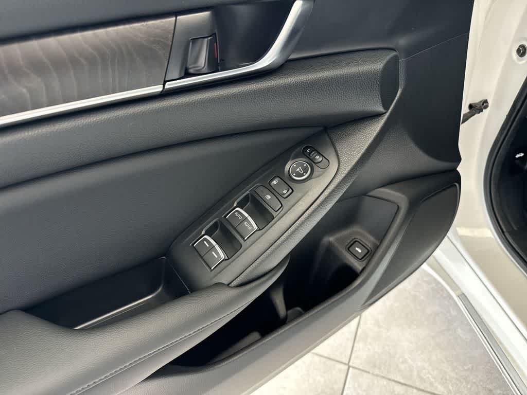 Thumbnail: 2020 Honda Accord - 25