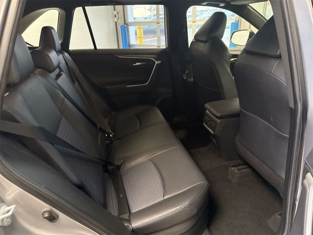 Thumbnail: 2019 Toyota RAV4 - 22