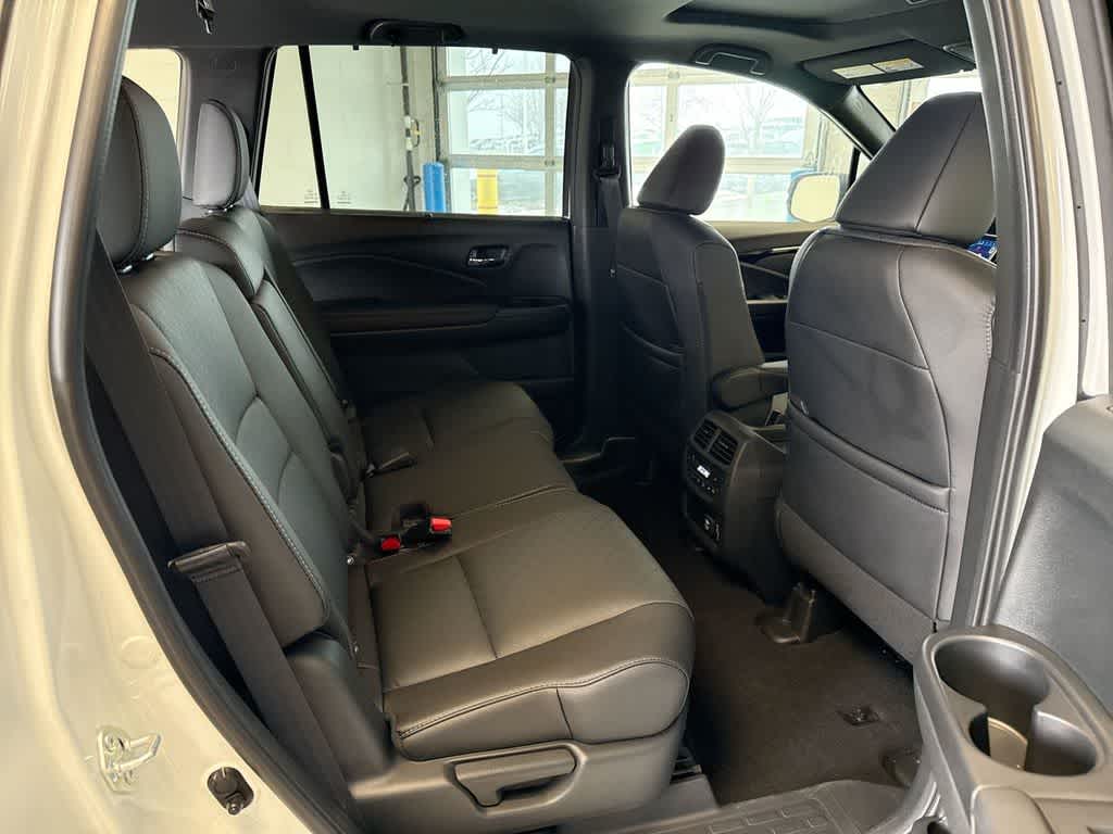 Thumbnail: 2021 Honda Passport - 25