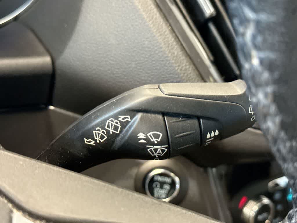 Thumbnail: 2015 Ford Escape - 29