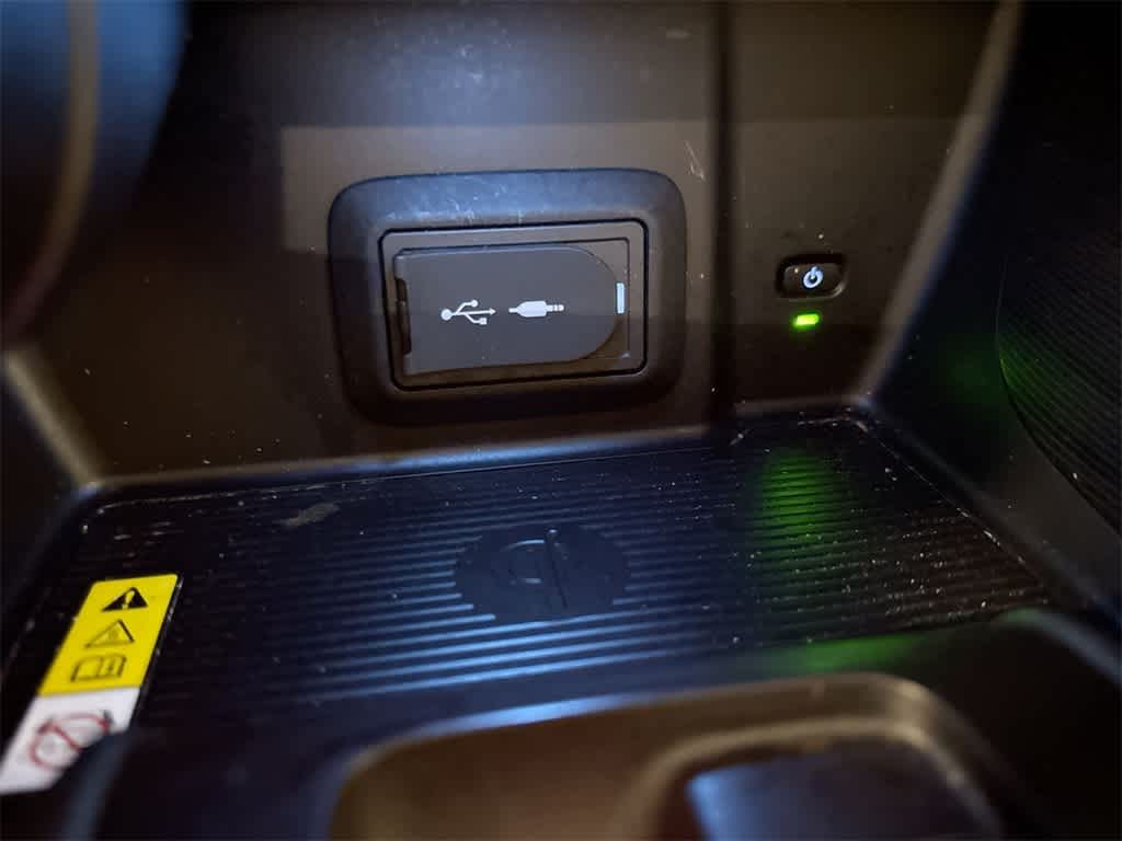 Thumbnail: 2021 Toyota Venza - 32