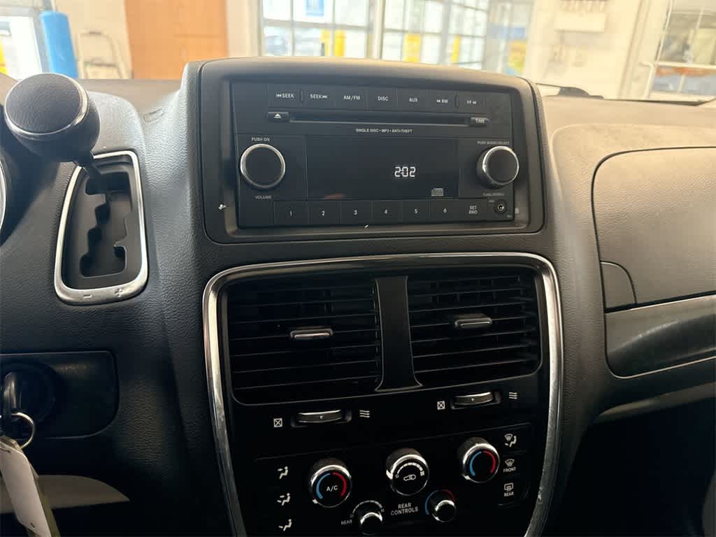 Thumbnail: 2015 Dodge Grand Caravan - 28