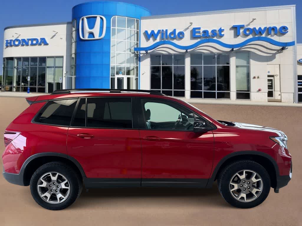 Thumbnail: 2023 Honda Passport - 9