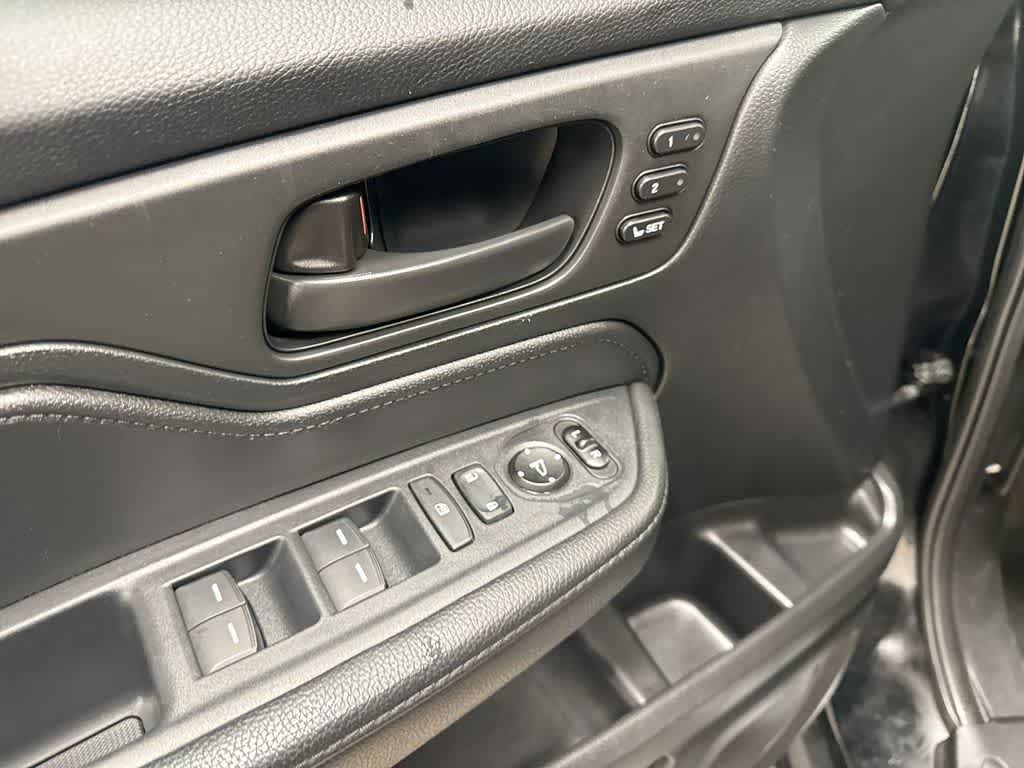 Thumbnail: 2021 Honda Odyssey - 17