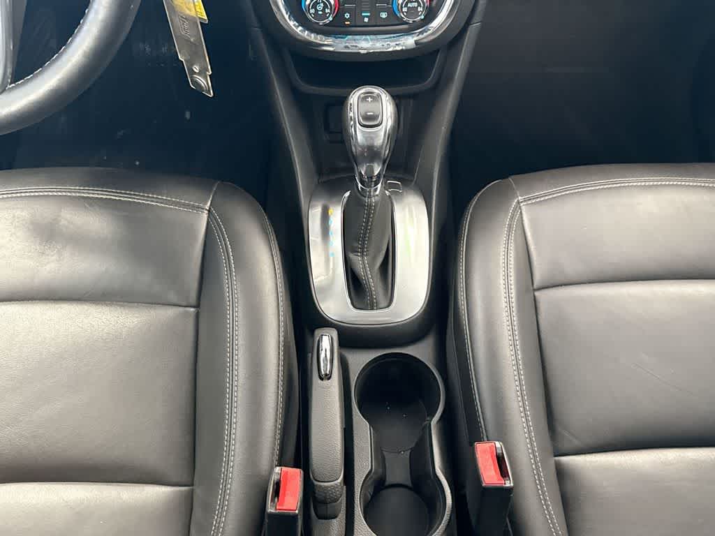 Thumbnail: 2016 Buick Encore - 32