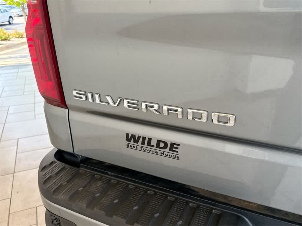 Thumbnail: 2023 Chevrolet Silverado 1500 - 13