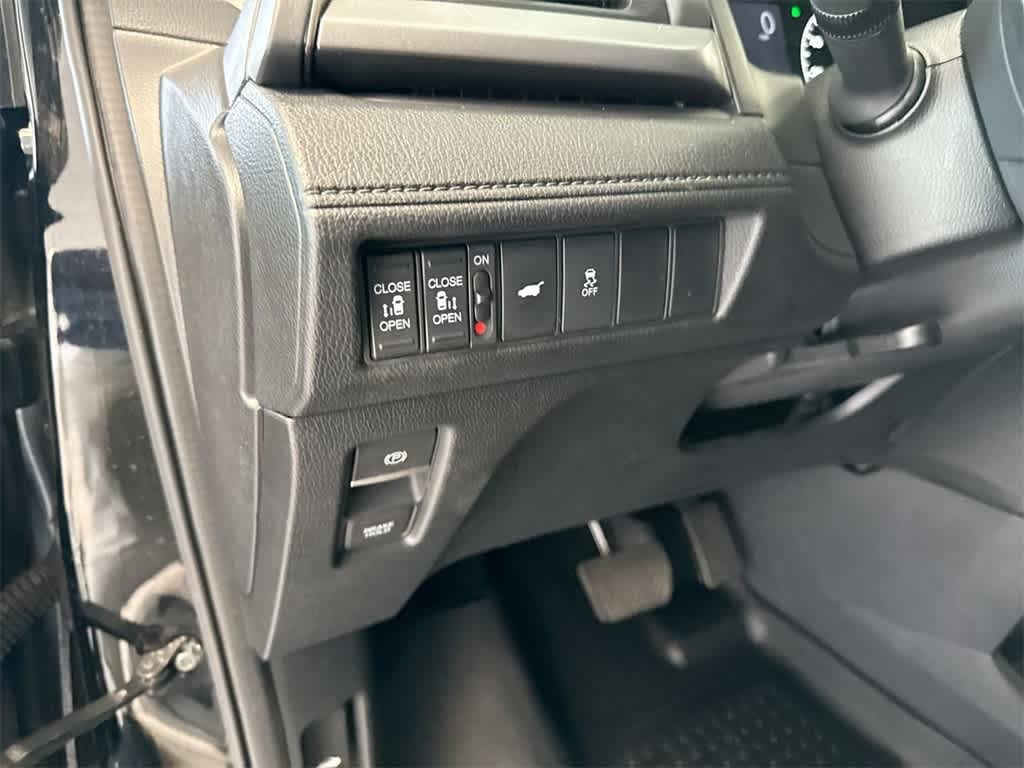 Thumbnail: 2025 Honda Odyssey - 37