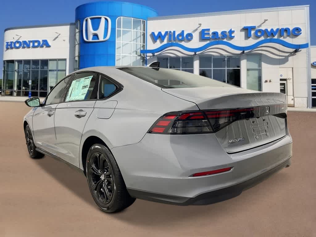 2025 Honda Accord SE photo 3