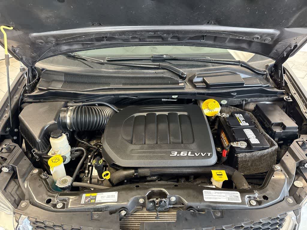 Thumbnail: 2015 Dodge Grand Caravan - 17