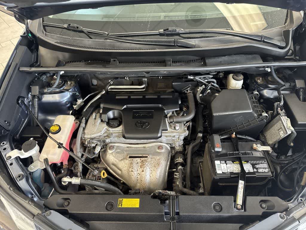 Thumbnail: 2013 Toyota RAV4 - 14