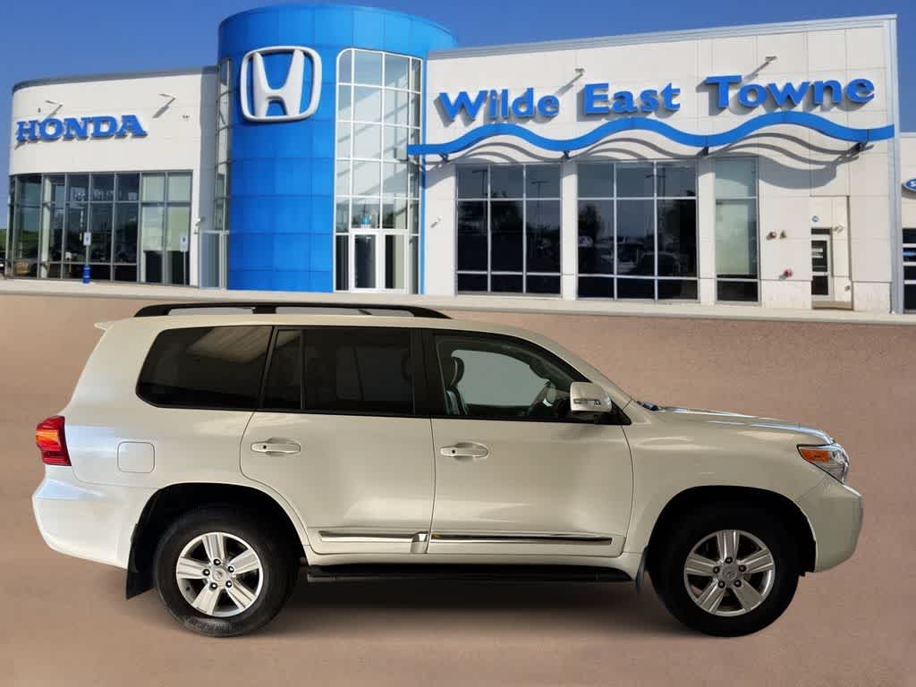 Thumbnail: 2015 Toyota Land Cruiser - 9