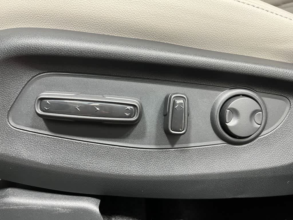 Thumbnail: 2026 Honda CR-V - 14