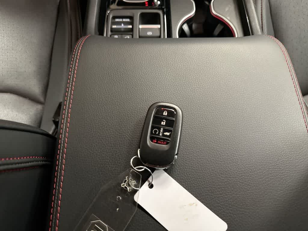 Thumbnail: 2025 Honda Pilot - 32