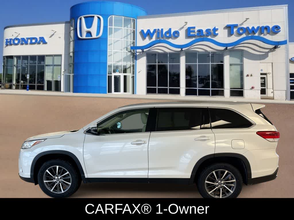 Thumbnail: 2019 Toyota Highlander - 7