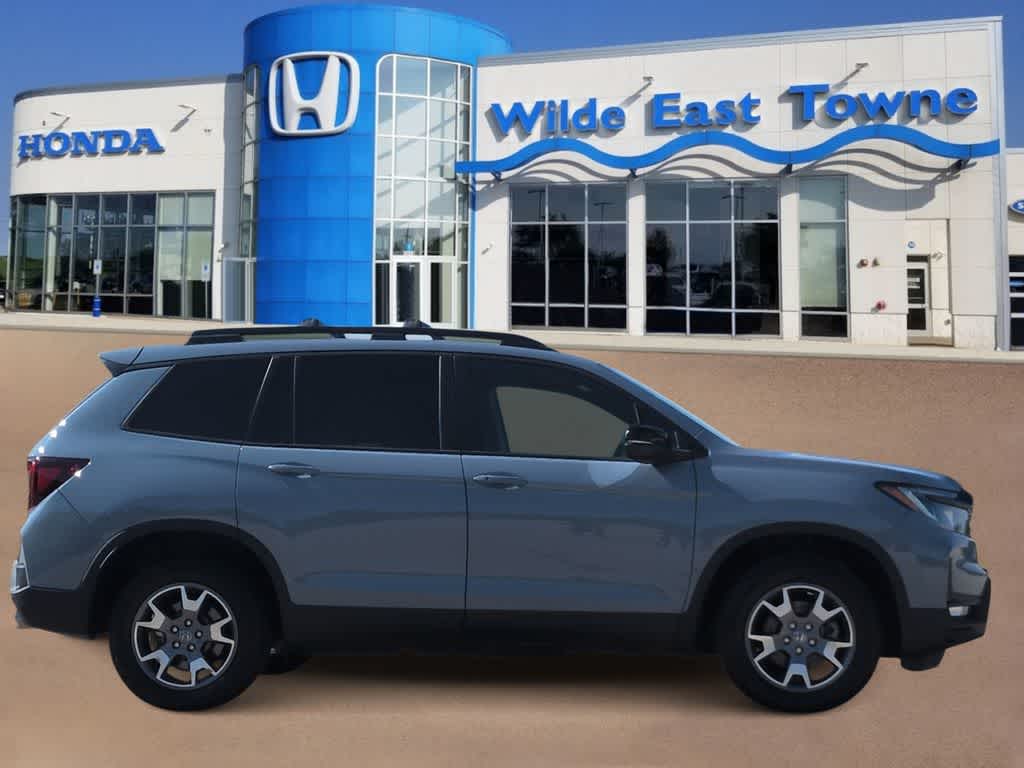 Thumbnail: 2023 Honda Passport - 9