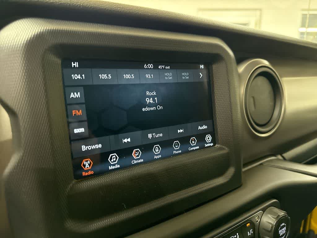 Thumbnail: 2020 Jeep Wrangler - 30