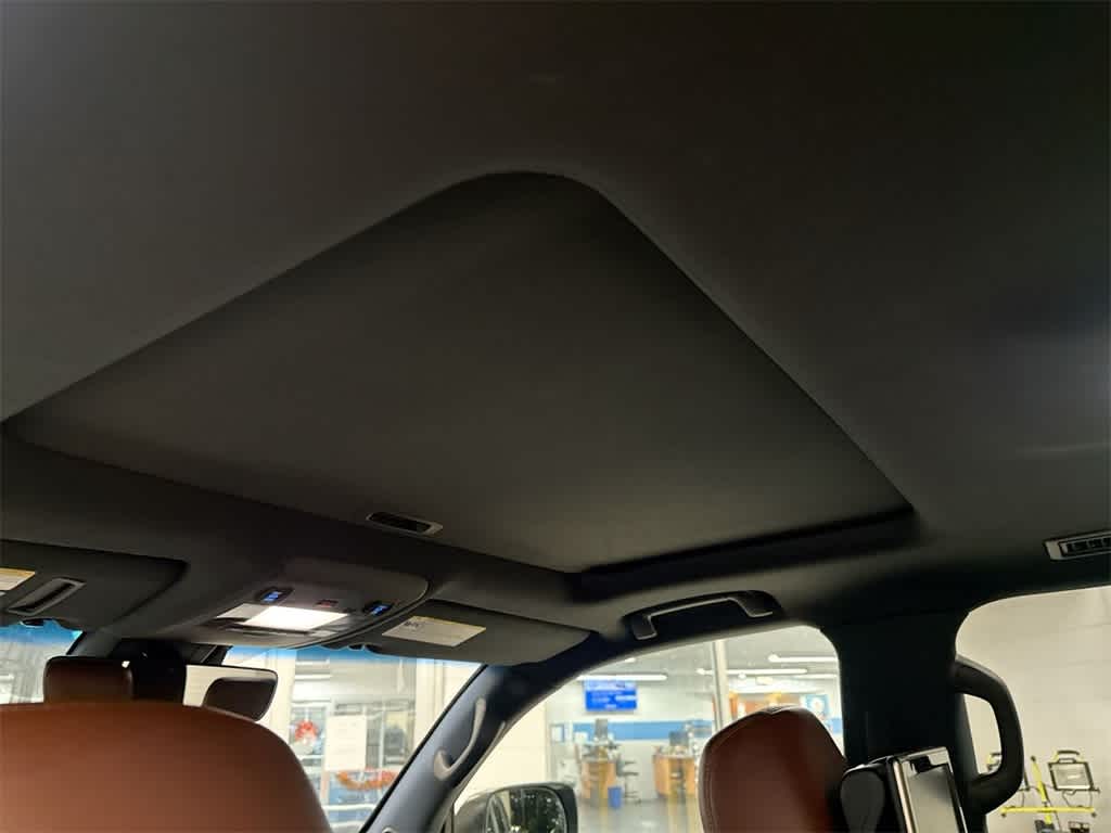 Thumbnail: 2016 Toyota Land Cruiser - 20