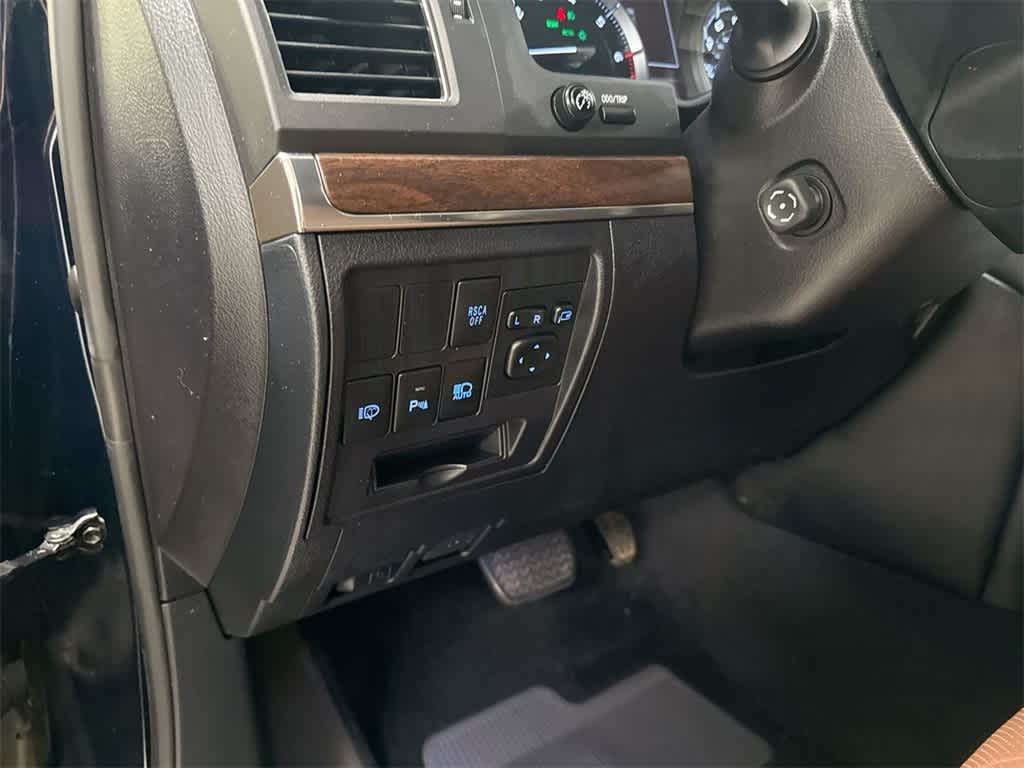 Thumbnail: 2016 Toyota Land Cruiser - 40