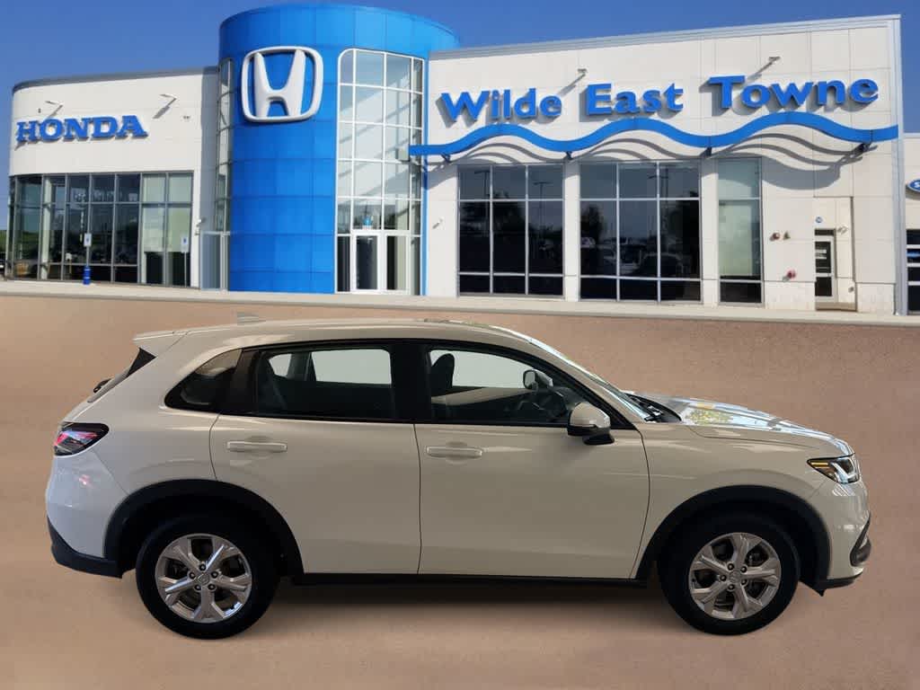 Thumbnail: 2023 Honda HR-V - 8