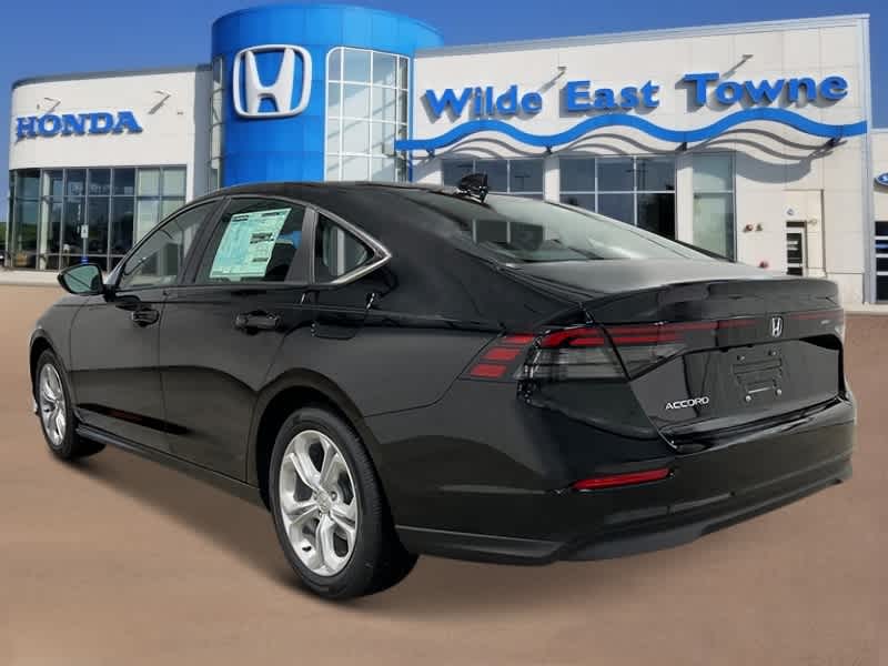 2025 Honda Accord LX photo 2