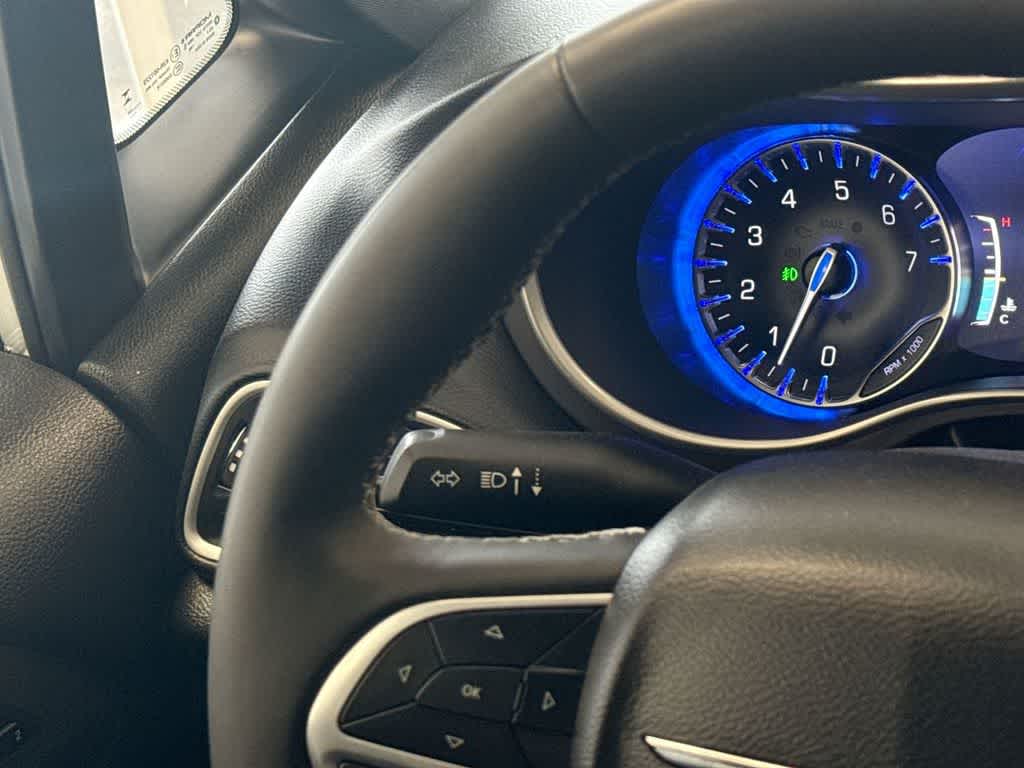 Thumbnail: 2025 Chrysler Pacifica - 29