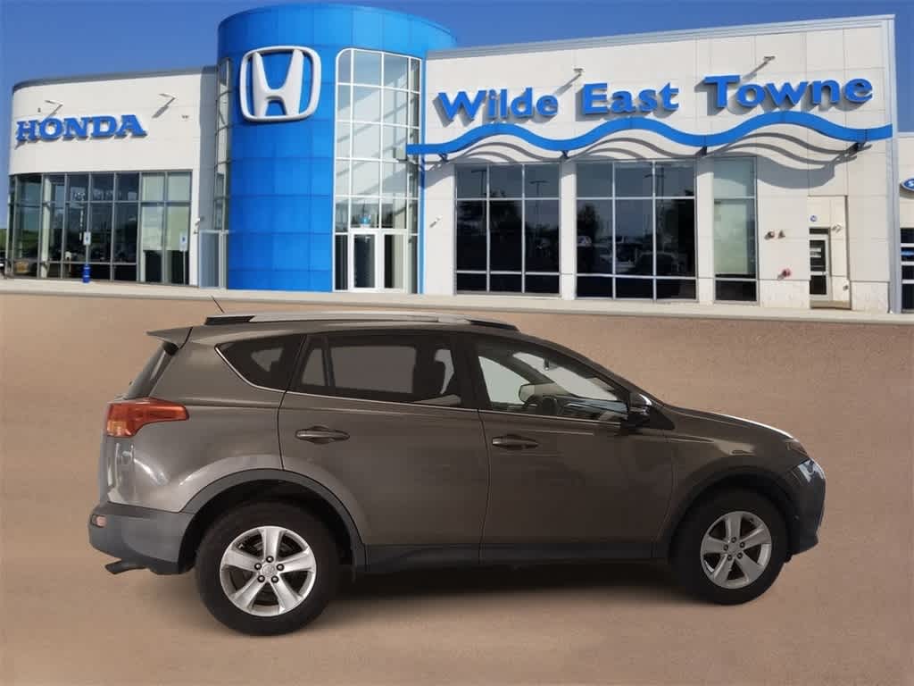 Used 2014 Toyota RAV4 XLE with VIN JTMRFREV6ED047418 for sale in Madison, WI