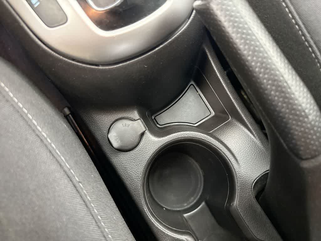 Thumbnail: 2015 Chevrolet Cruze - 30