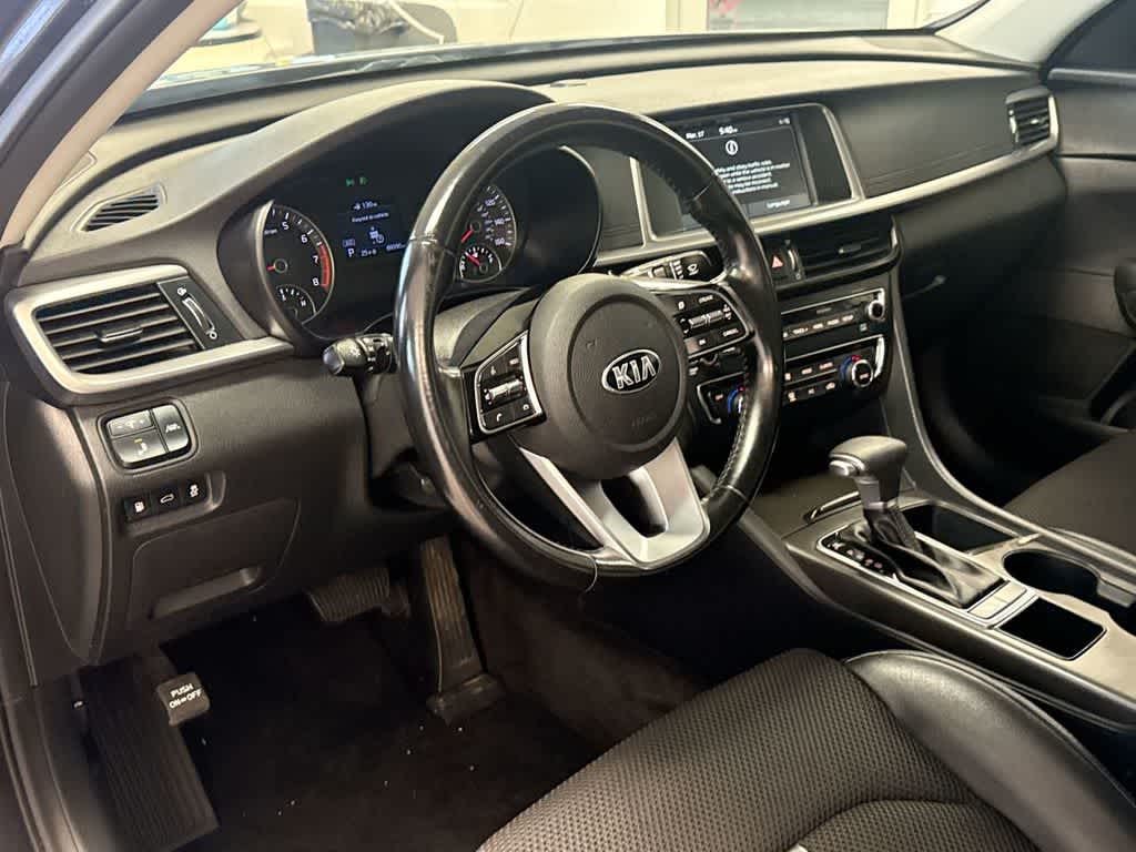 Thumbnail: 2019 Kia Optima - 10