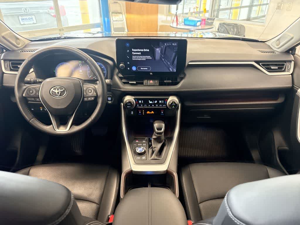 Thumbnail: 2023 Toyota RAV4 - 18