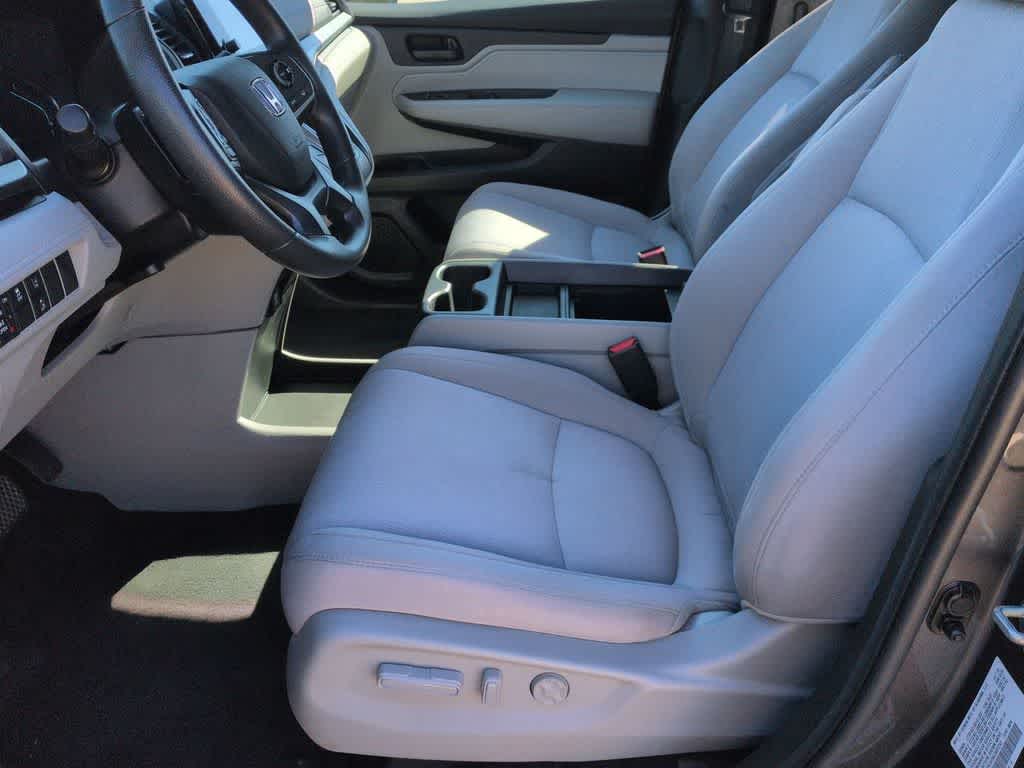 Thumbnail: 2020 Honda Odyssey - 16