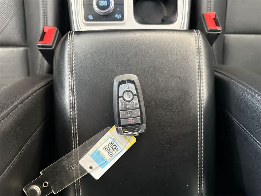 Thumbnail: 2022 Ford Explorer - 39