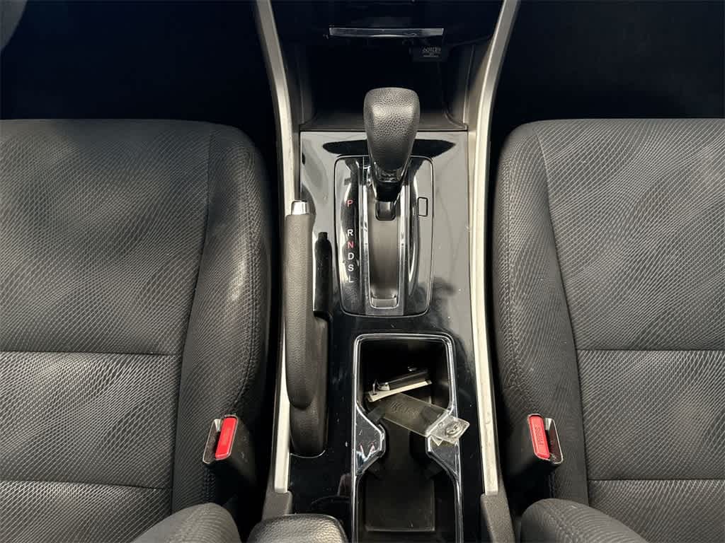 Thumbnail: 2017 Honda Accord - 32