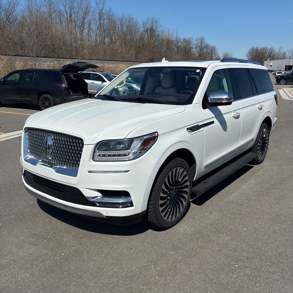 Thumbnail: 2020 Lincoln Navigator - 1