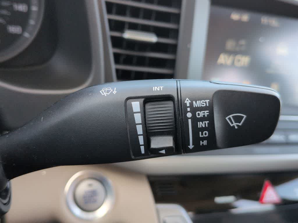 Thumbnail: 2018 Hyundai Elantra - 27