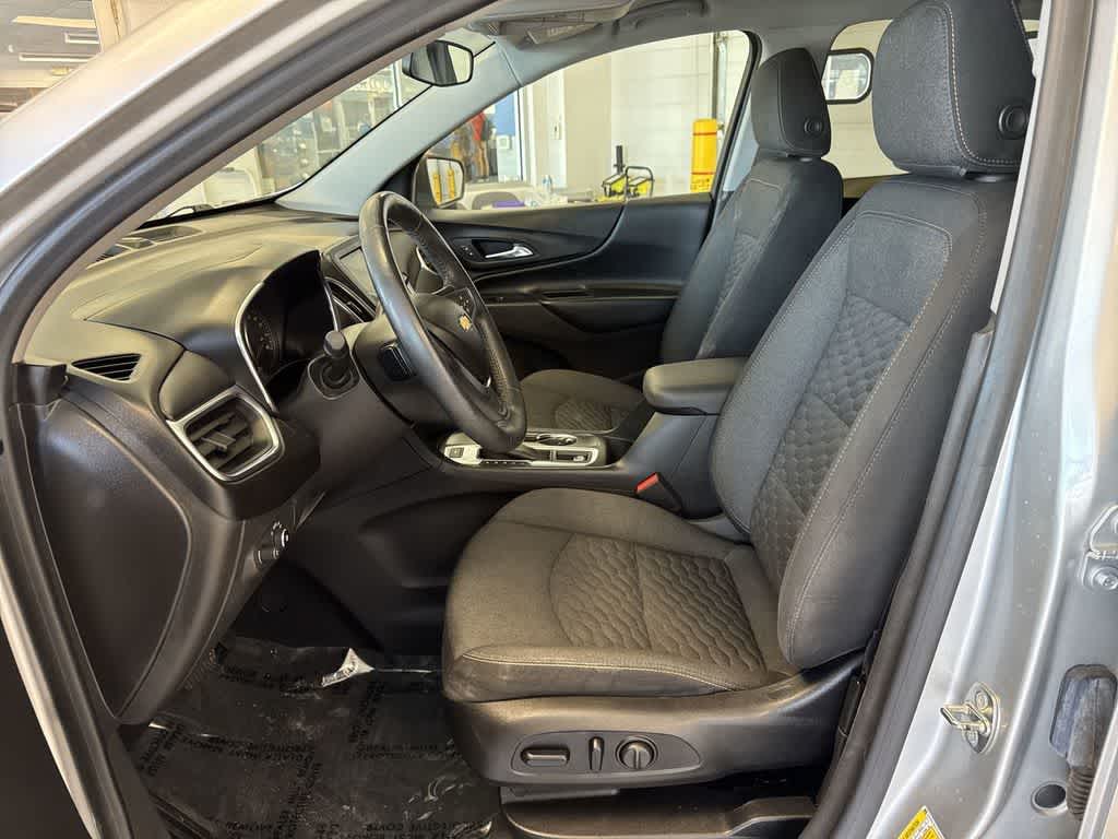 Thumbnail: 2019 Chevrolet Equinox - 16