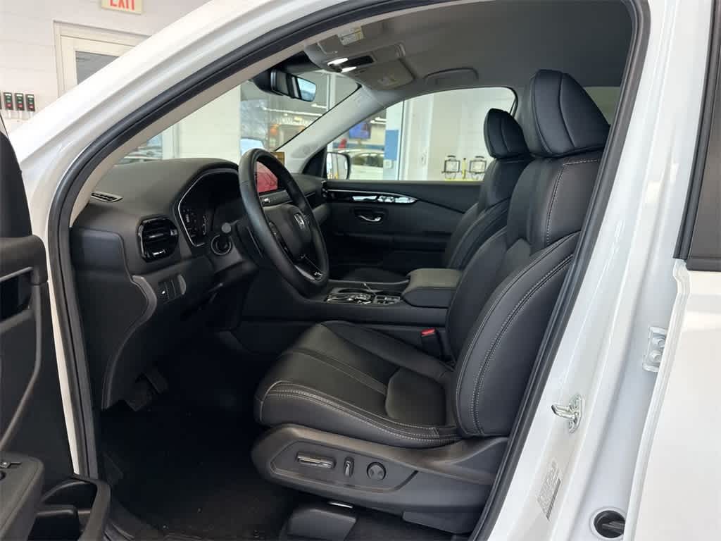 Thumbnail: 2026 Honda Passport - 16