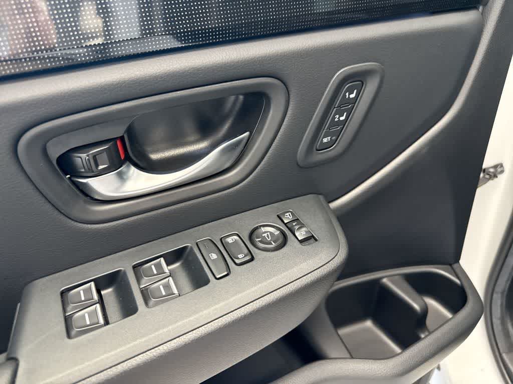 Thumbnail: 2024 Honda Pilot - 22